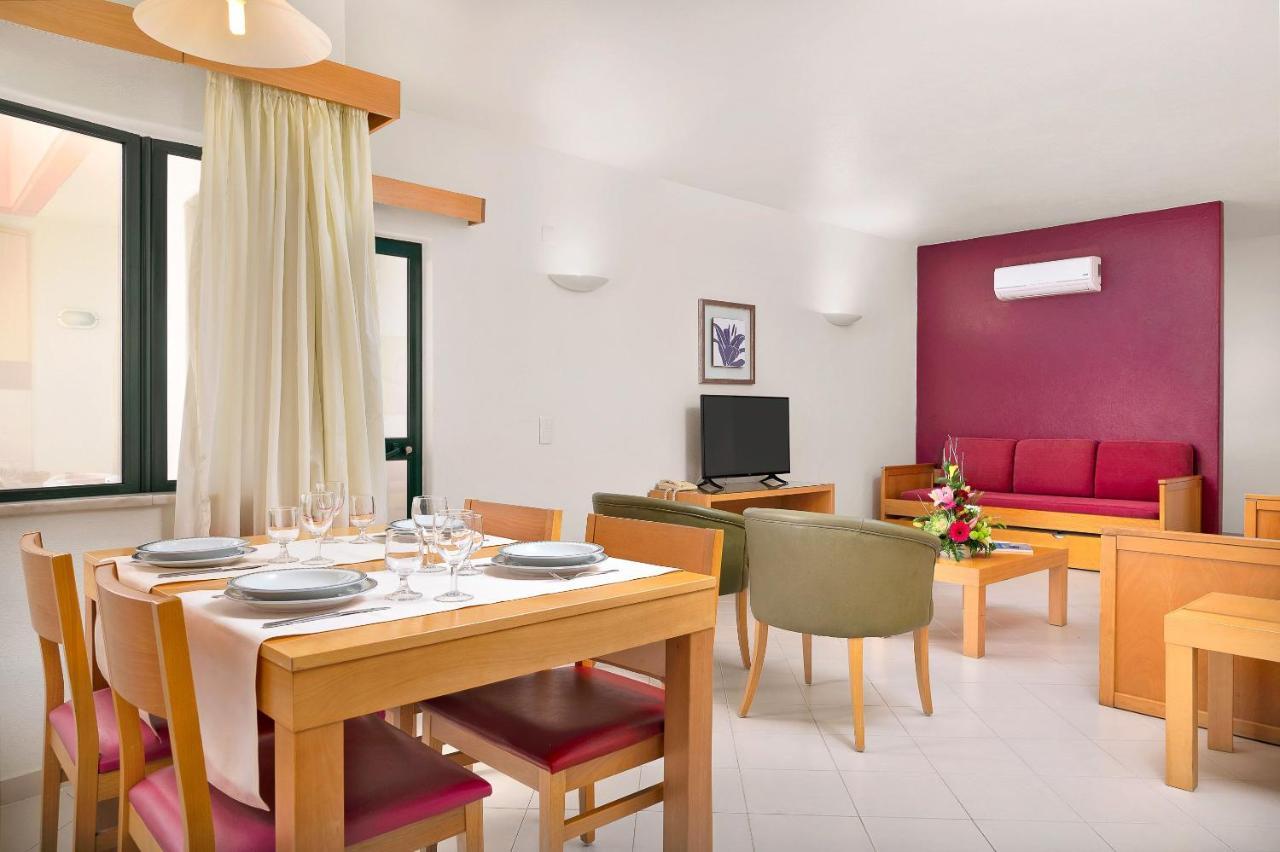 1-Bedroom Club (6 Adults),1011789286:JPEG
