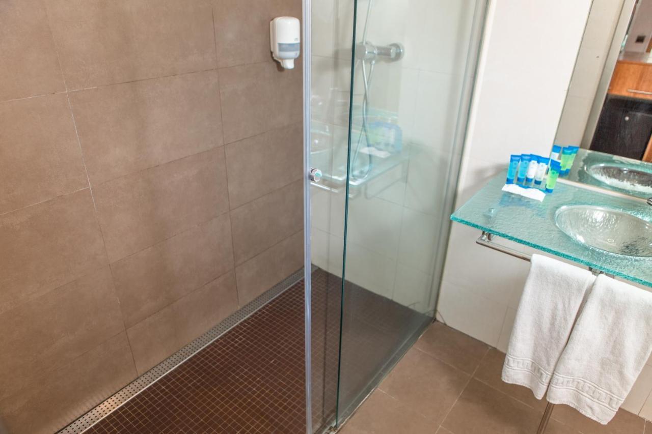 Quadruple Room,1207846657:JPEG