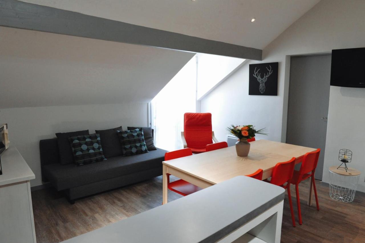 Two-Bedroom Apartment (8 Adults),1202268427:JPEG