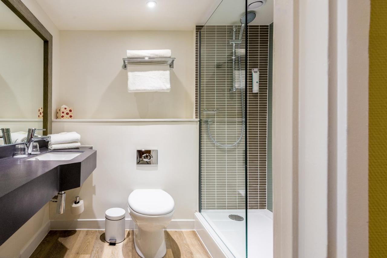 Premium Zimmer mit Kingsize-Bett und Balkon