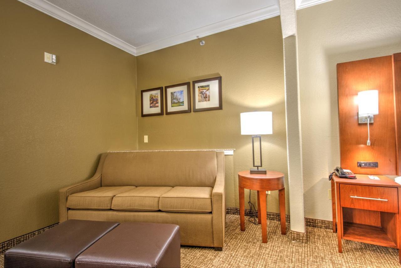 King Suite,1210806379:JPEG