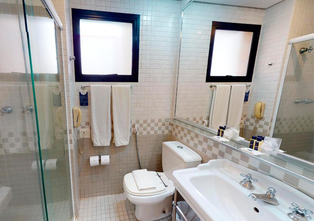 Standard Suite,1080907105:JPEG