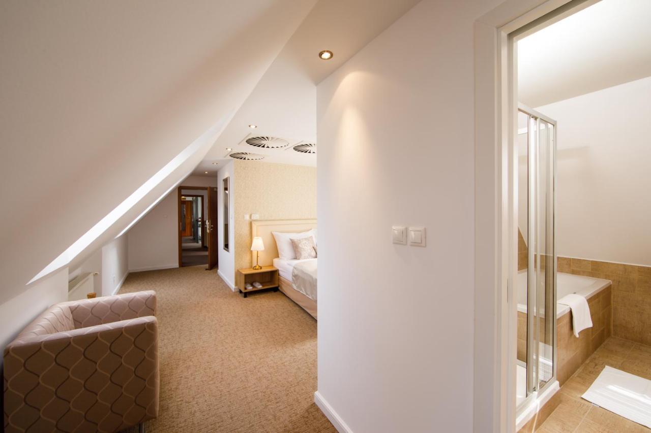 Comfort Quadruple Room