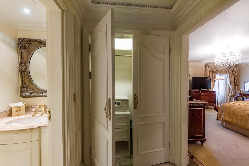 Harrington Suite