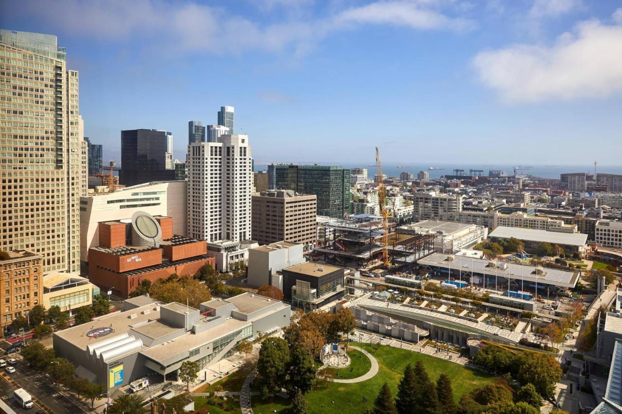 Suíte Three Bay Hospitality com Cama King-size e Vista da Cidade