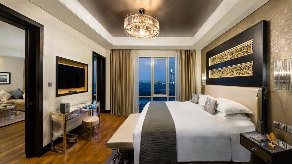 Executive Grand Deluxe Room Access to Snow Park Ski Dubai 2 stays until 30 September 2026 Lounge Access including Afternoon Tea Evening Cocktail Hours Soft Refreshments & Canapes,1280039347:JPEG