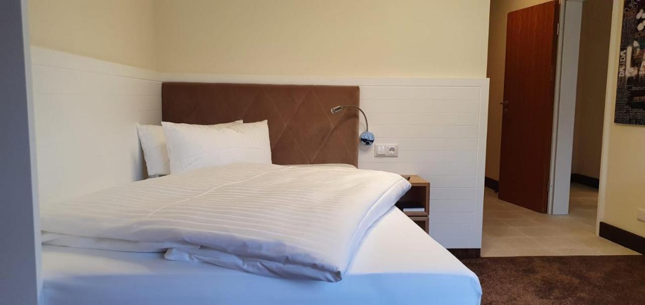 Deluxe Single Room