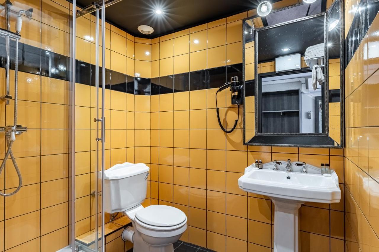 Medium Double Room