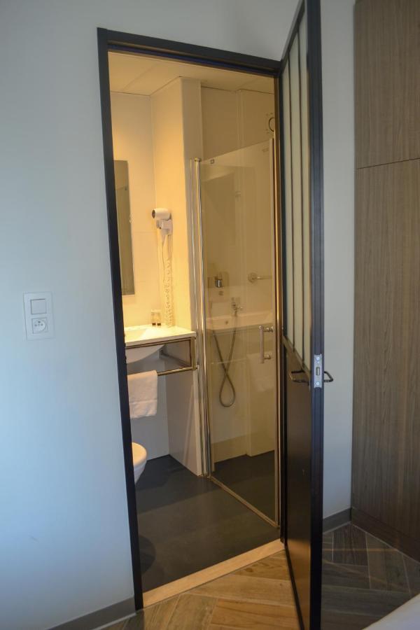 Chambre Double - Cour