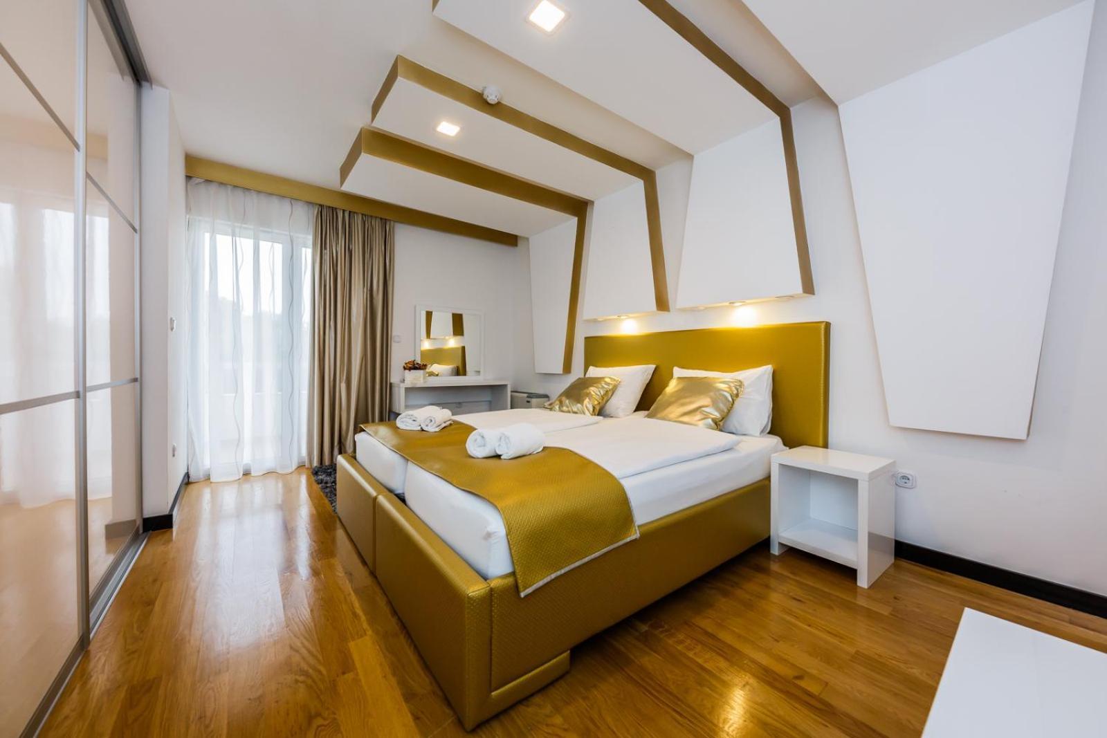 One-Bedroom Apartment,749757773:JPEG