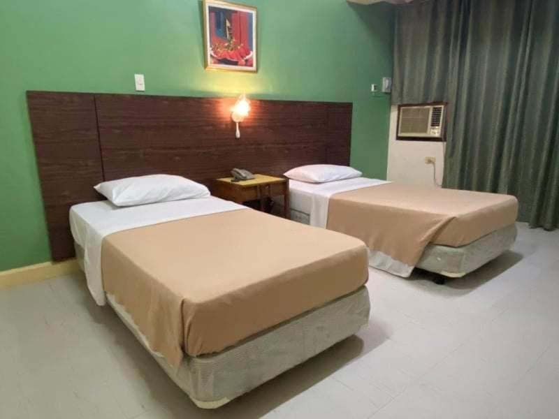 Standard Twin Room,1256741215:JPEG