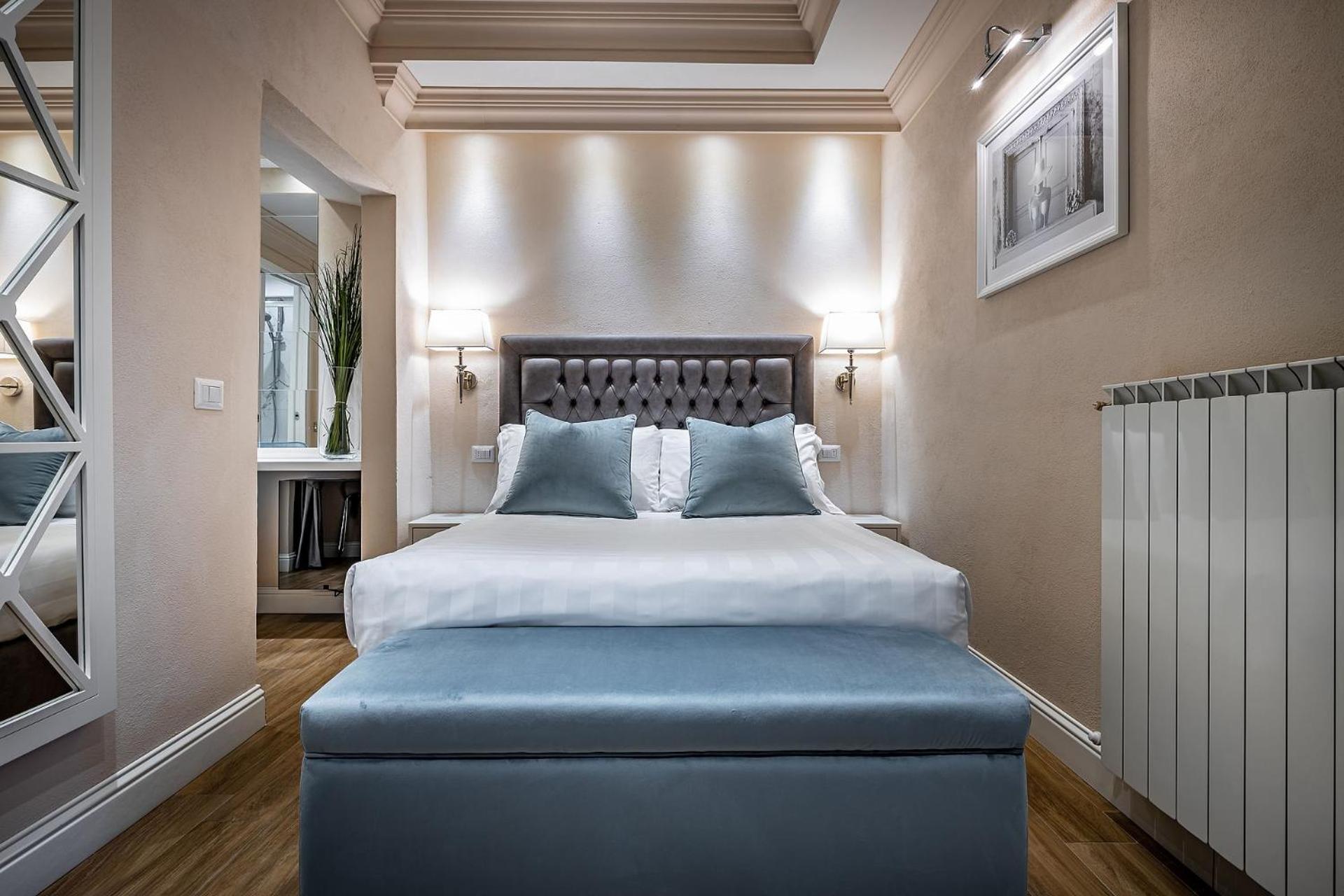 Small Double Room,1227529361:JPEG
