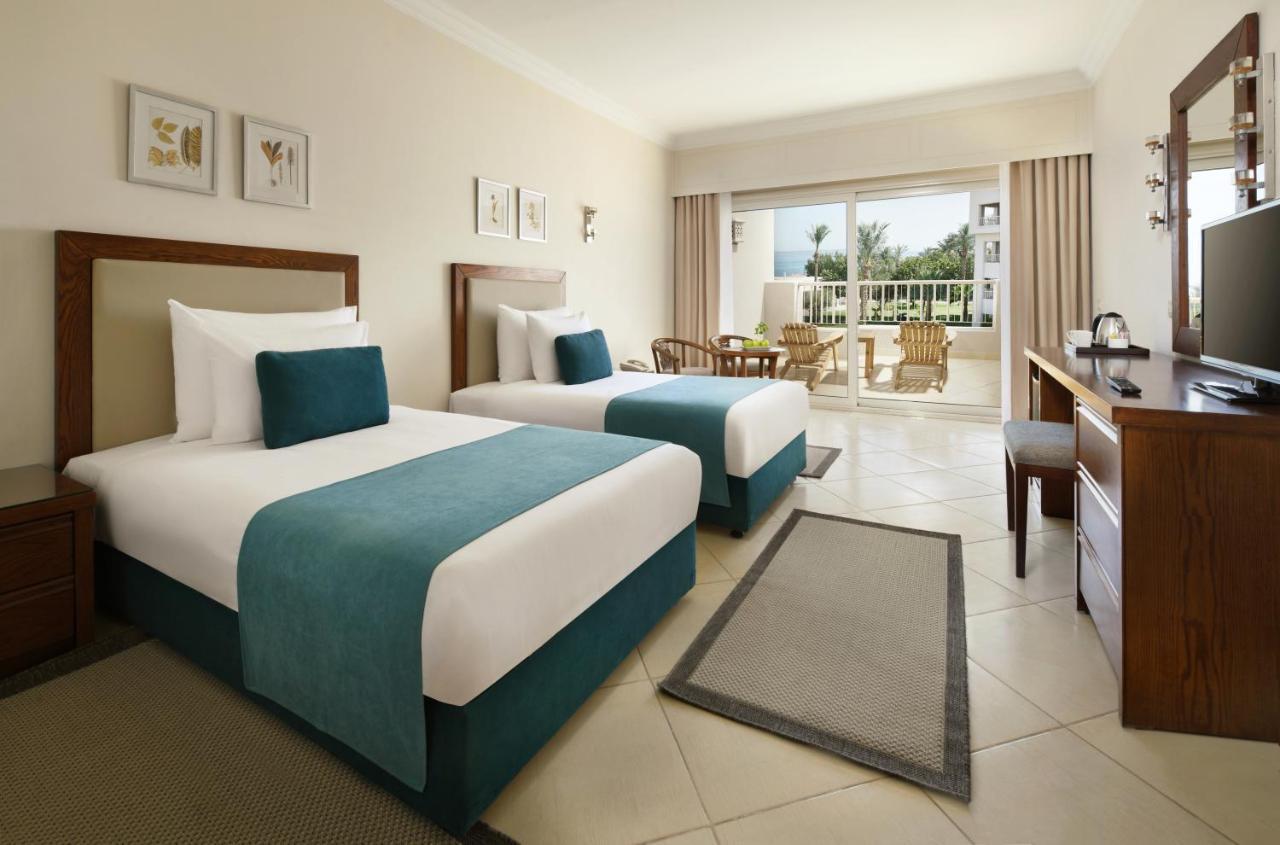 Superior King Or Twin Bed Side Sea View
