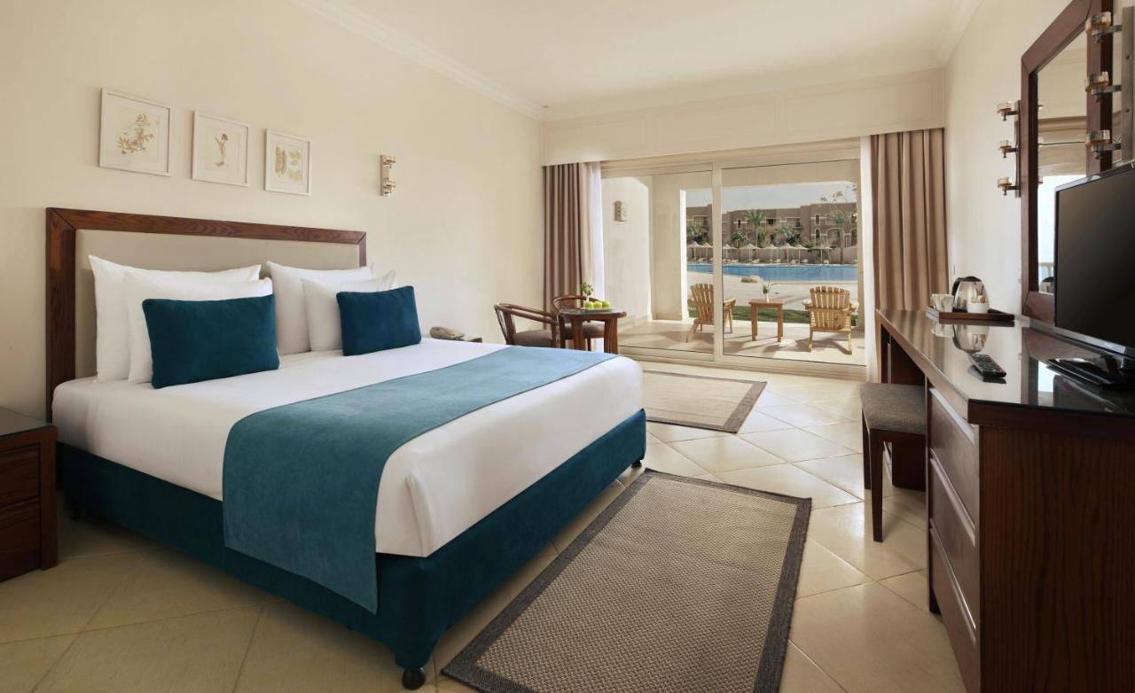 Superior King or Twin Bed Pool View