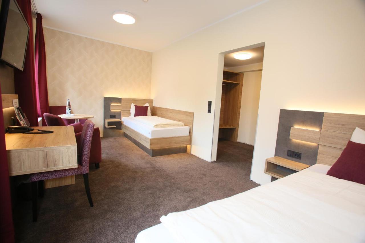 Standard Twin Room,1682940625:JPEG