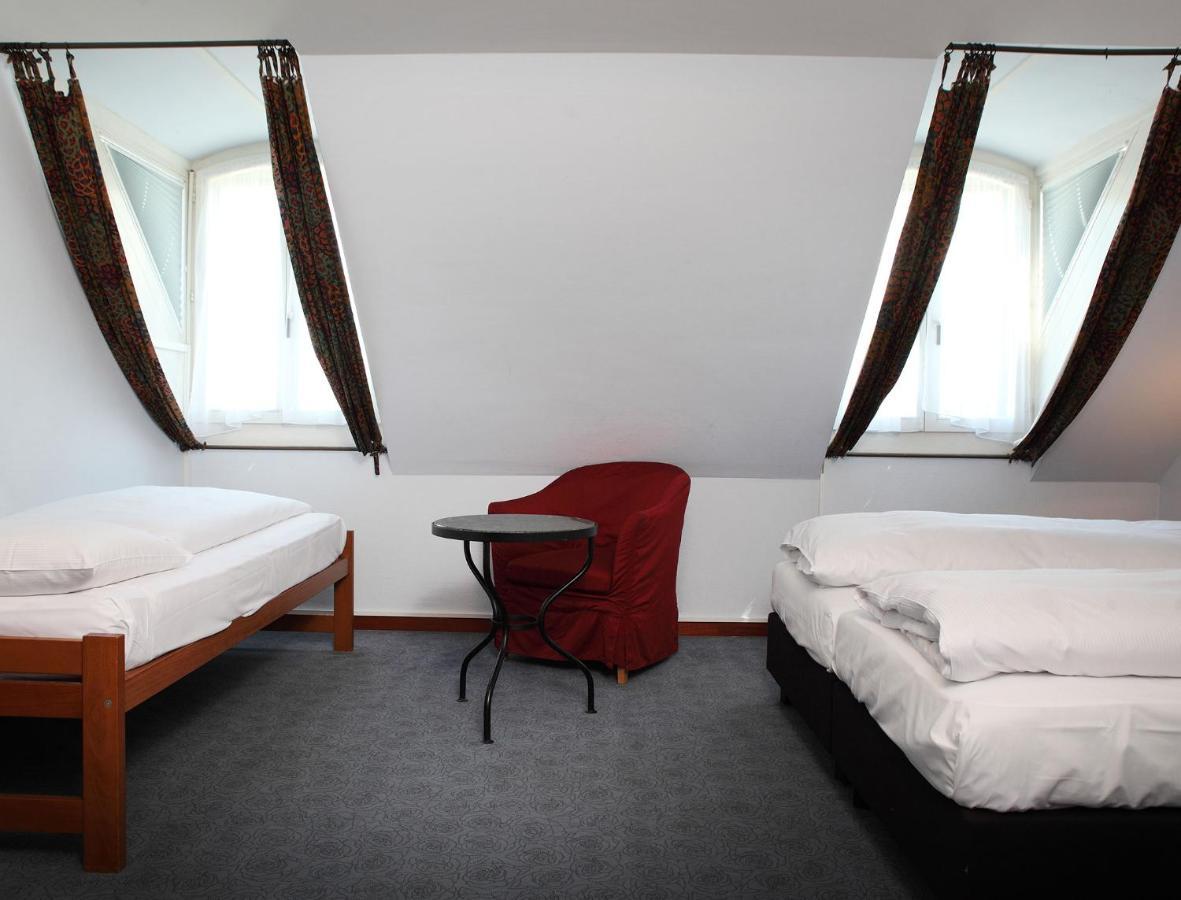 Chambre Familiale (3 Adultes)