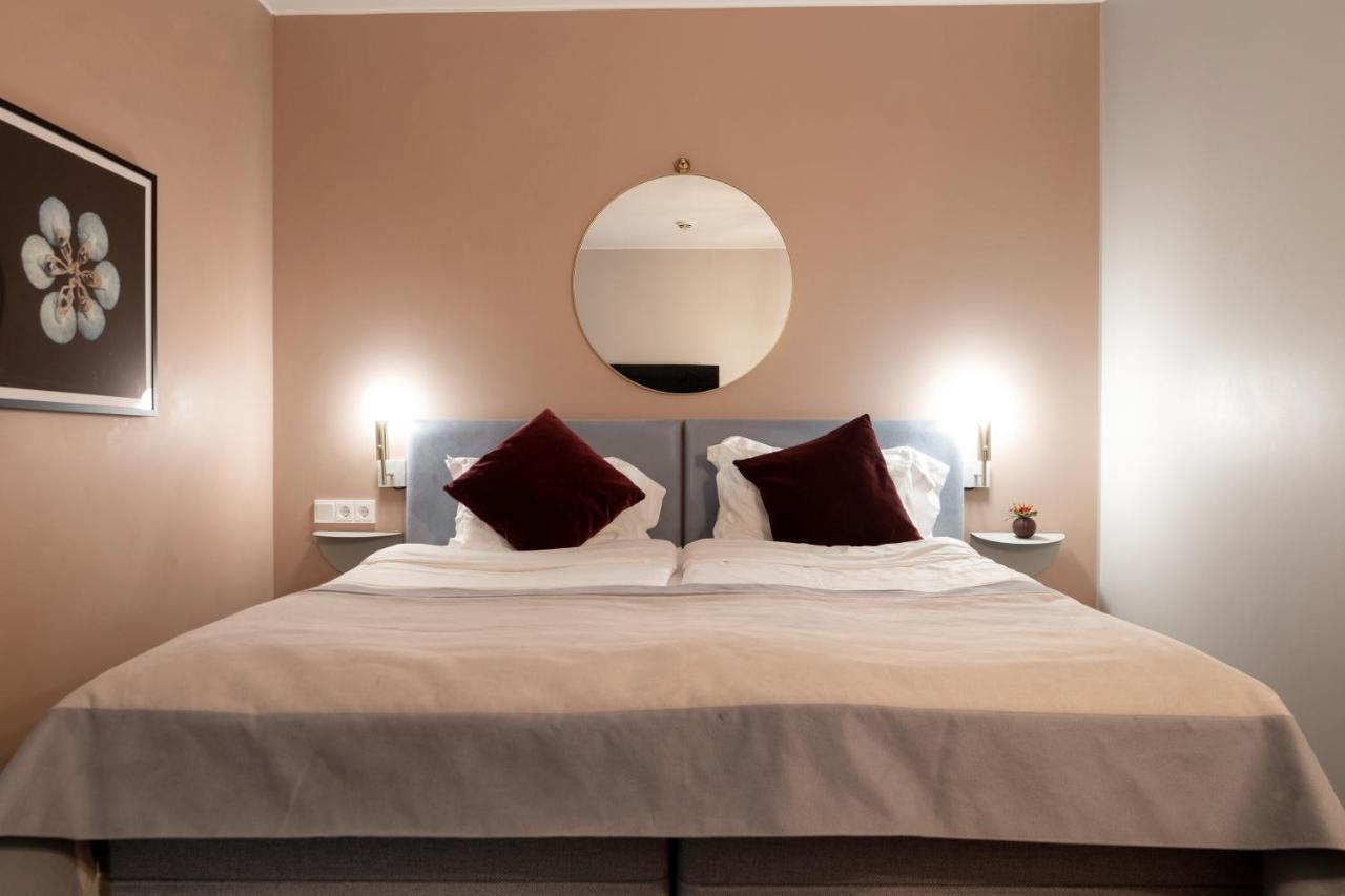 Superior Double Room without Window,1263527530:JPEG