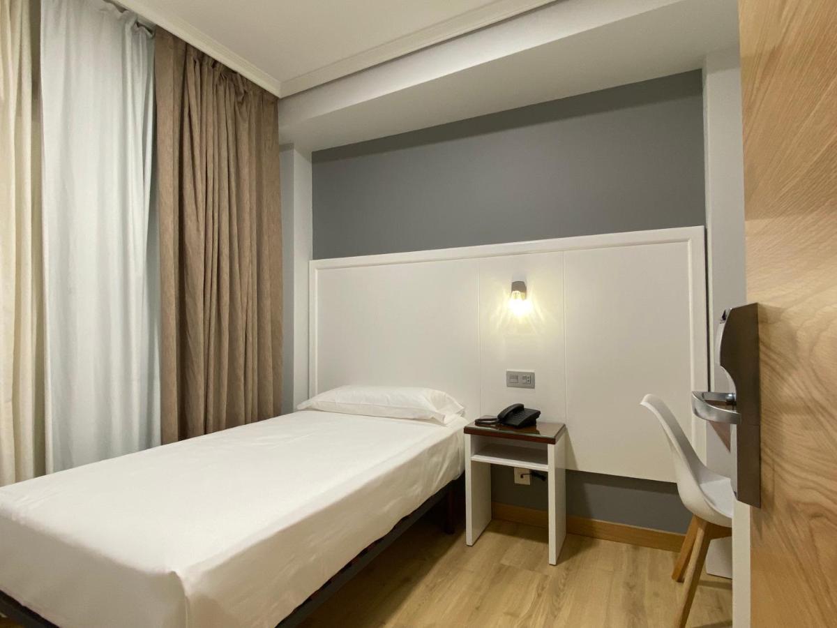 Economy Single Room,1270678120:JPEG