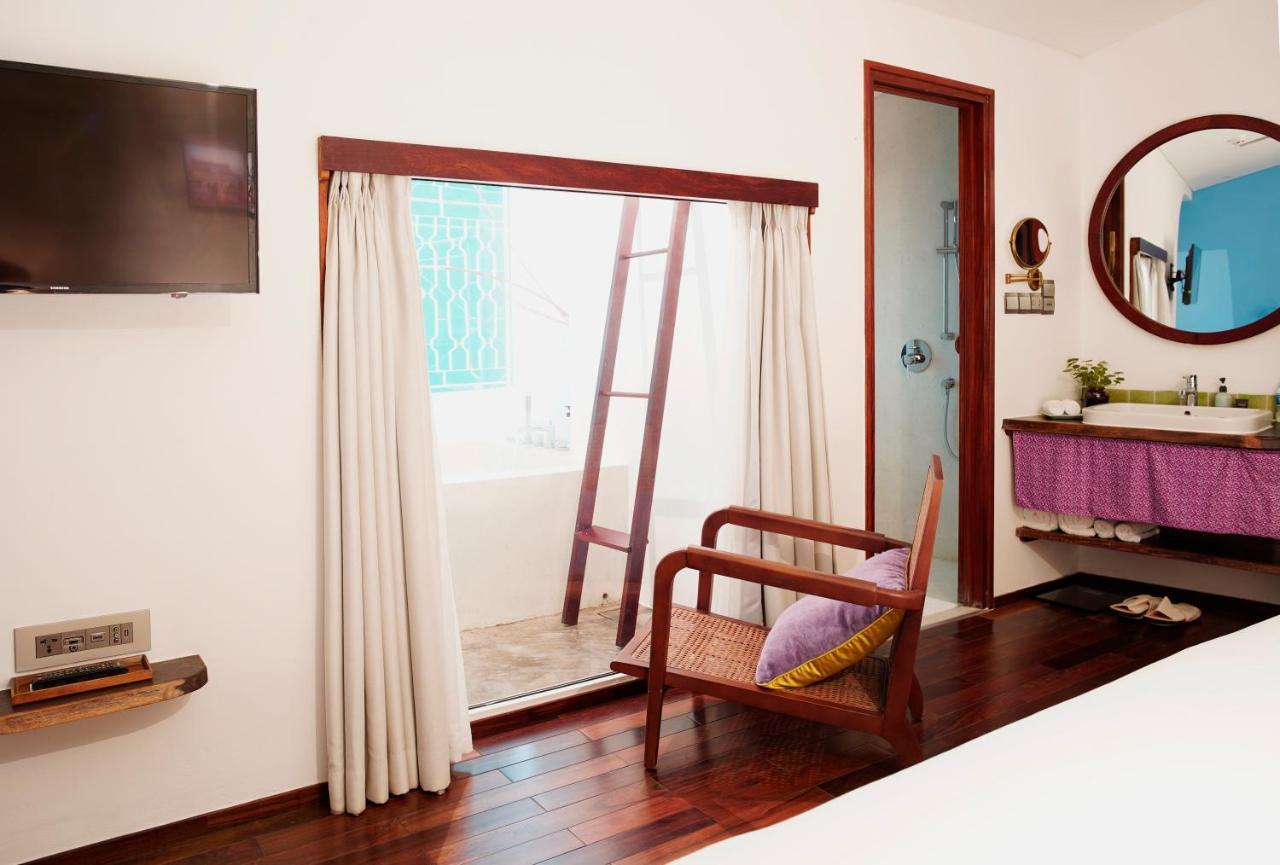 Saigon Balcony Double Room