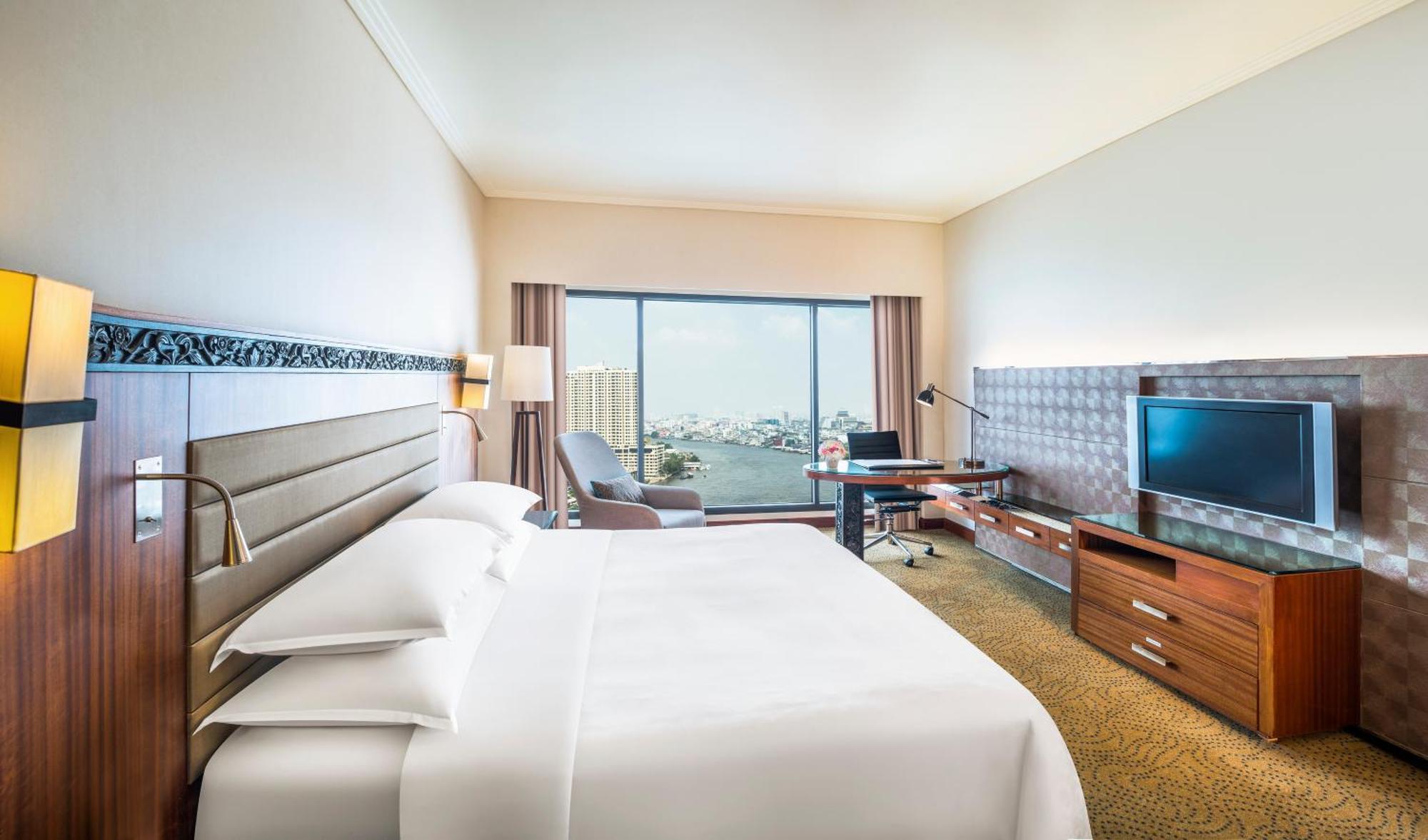 Deluxe Guest room 1 King River view