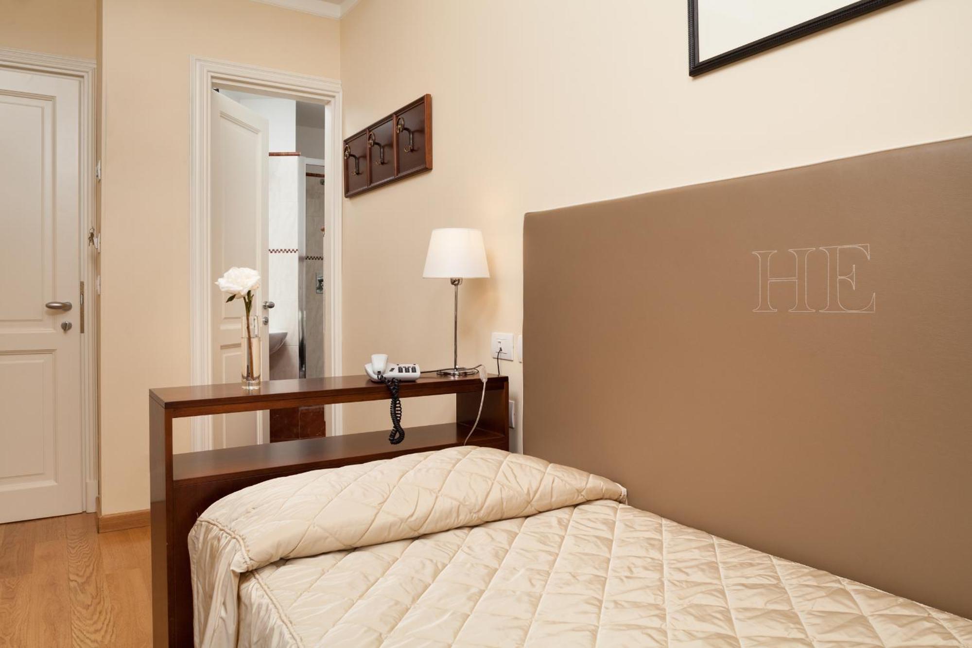 Classic Single Room