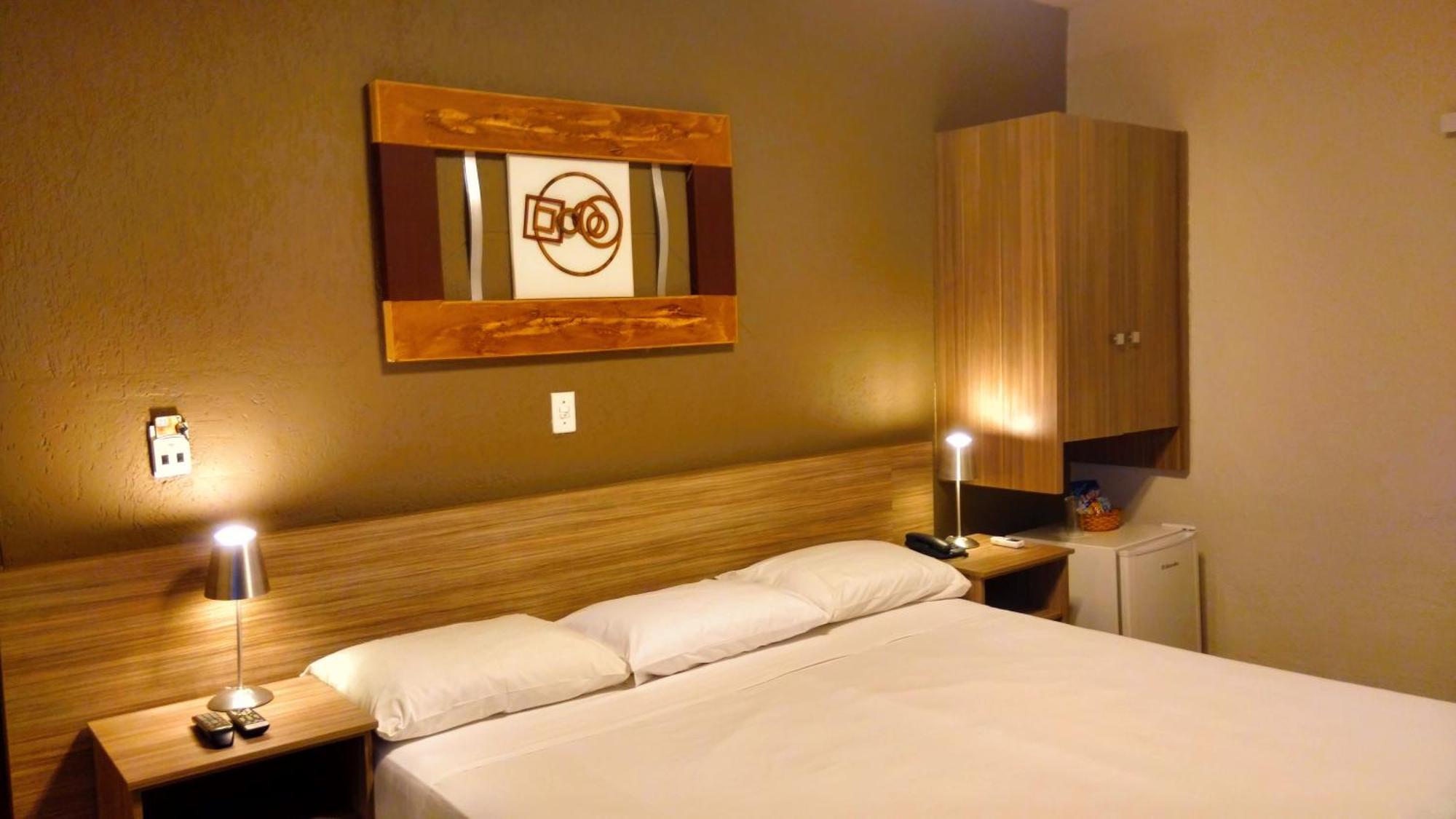 Standard Double or Twin Room,1304694883:JPEG