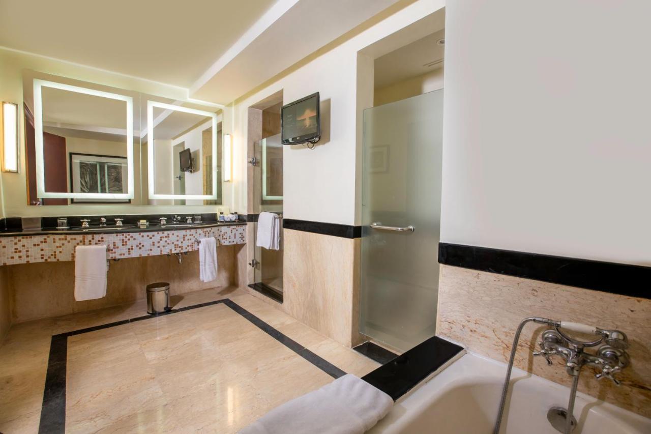 Suite Regency