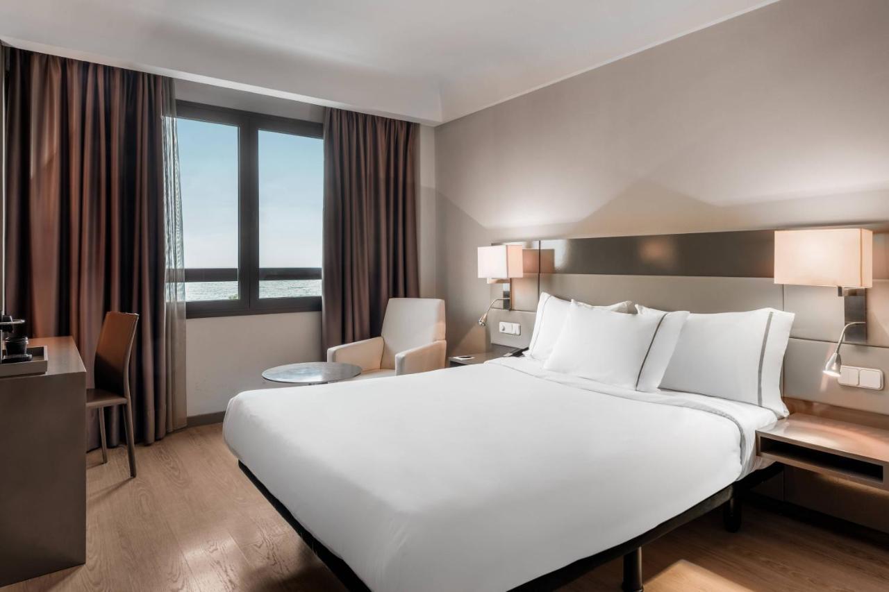 Chambre Lit Queen-Size – Vue sur Océan
