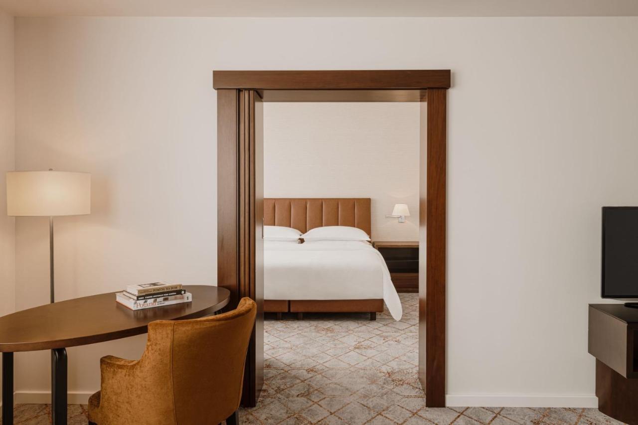 Suite Deluxe de 1 dormitorio con cama extragrande y acceso al club lounge
