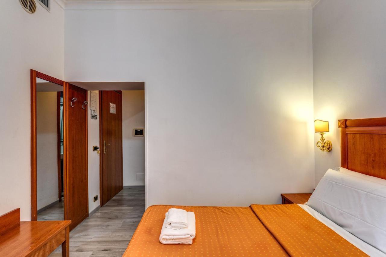 Basic Triple Room