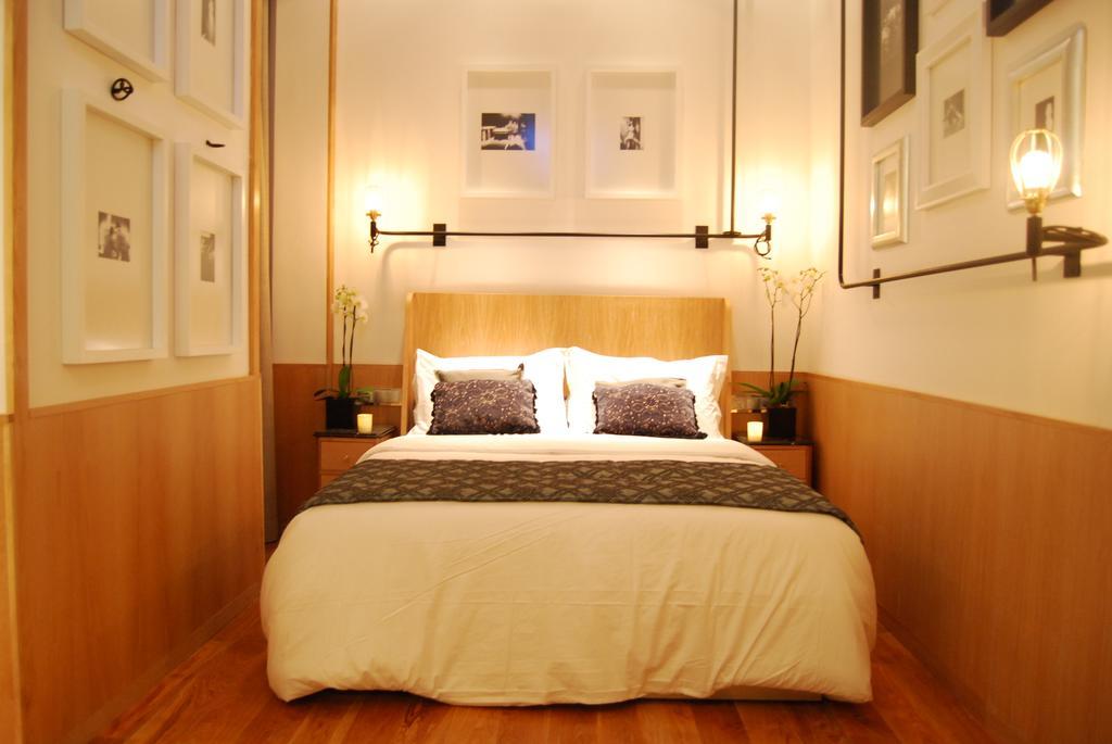 Small Room Interior View