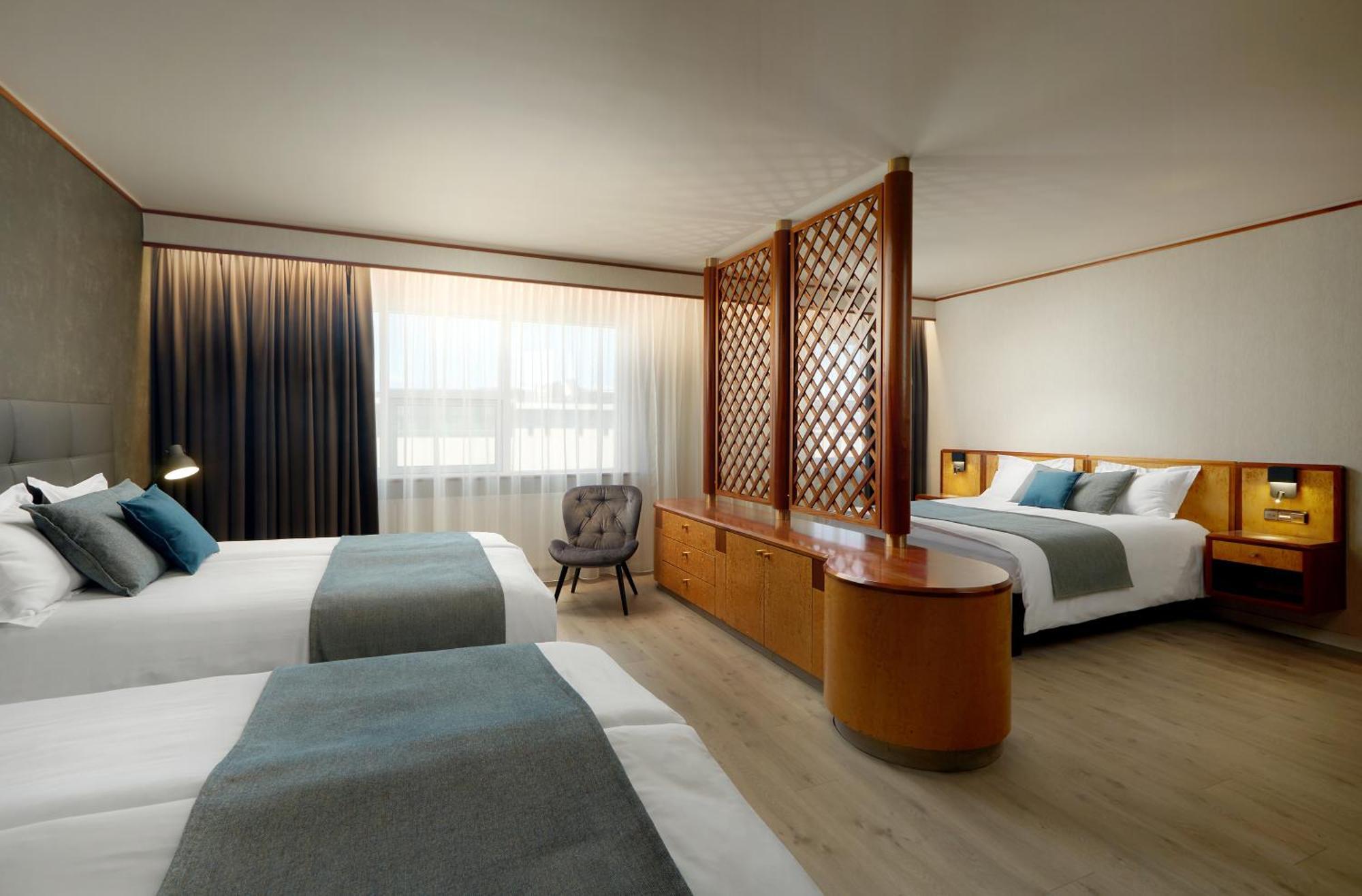 Superior Spacious Suite Spa