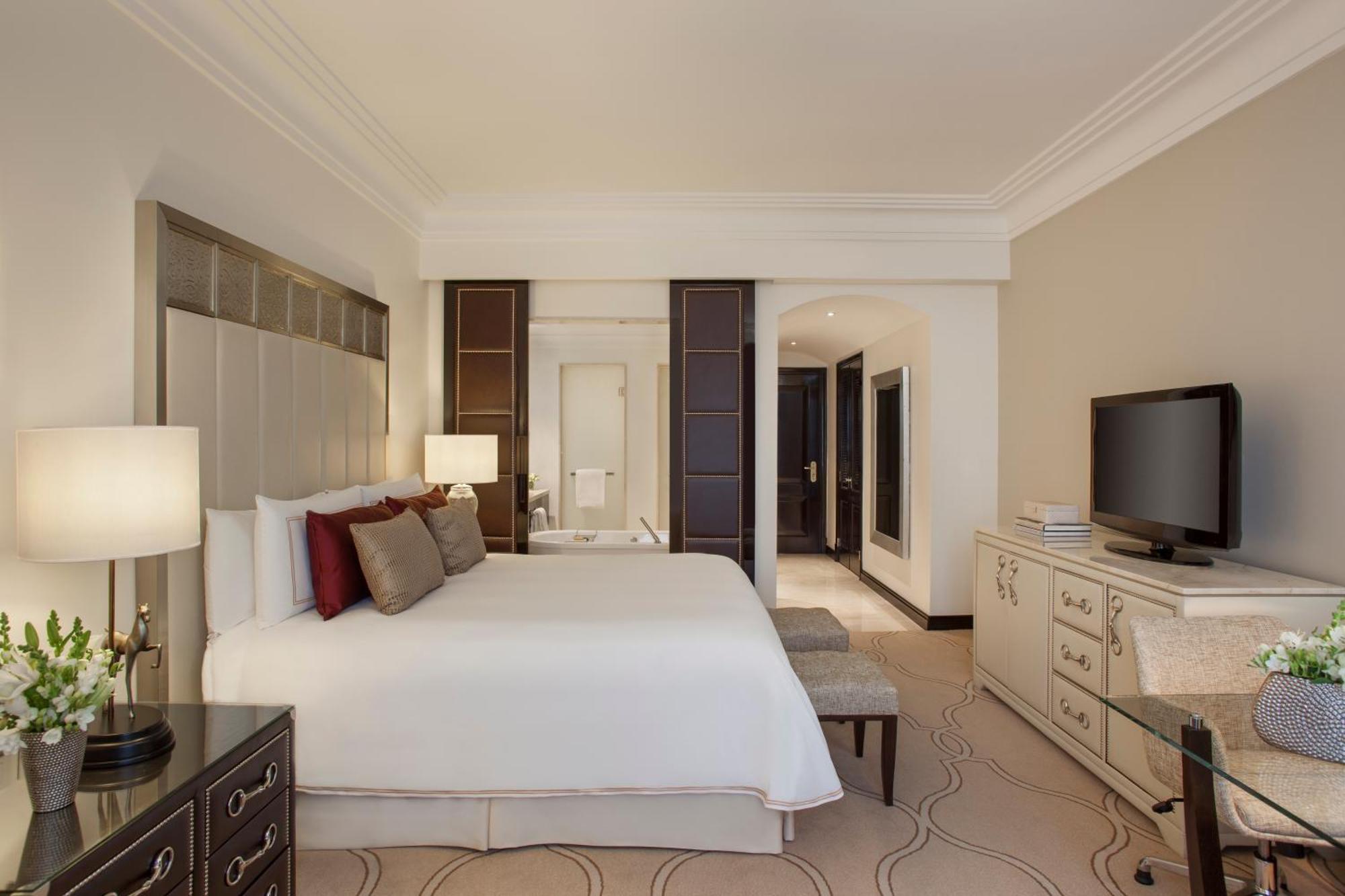 King Room with Mansion View,217236827:JPEG