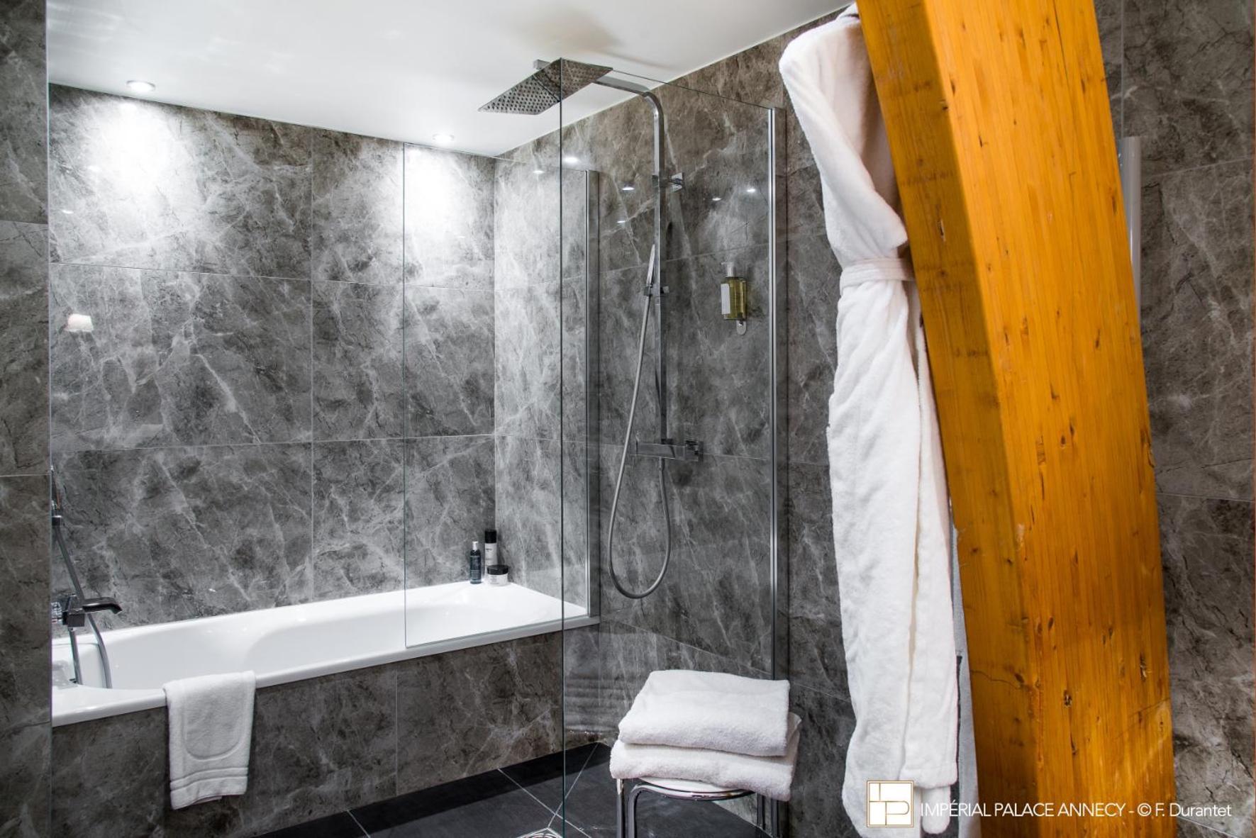 Executive Suite - Spa Access Included - Reservation Needed,1445046649:JPEG