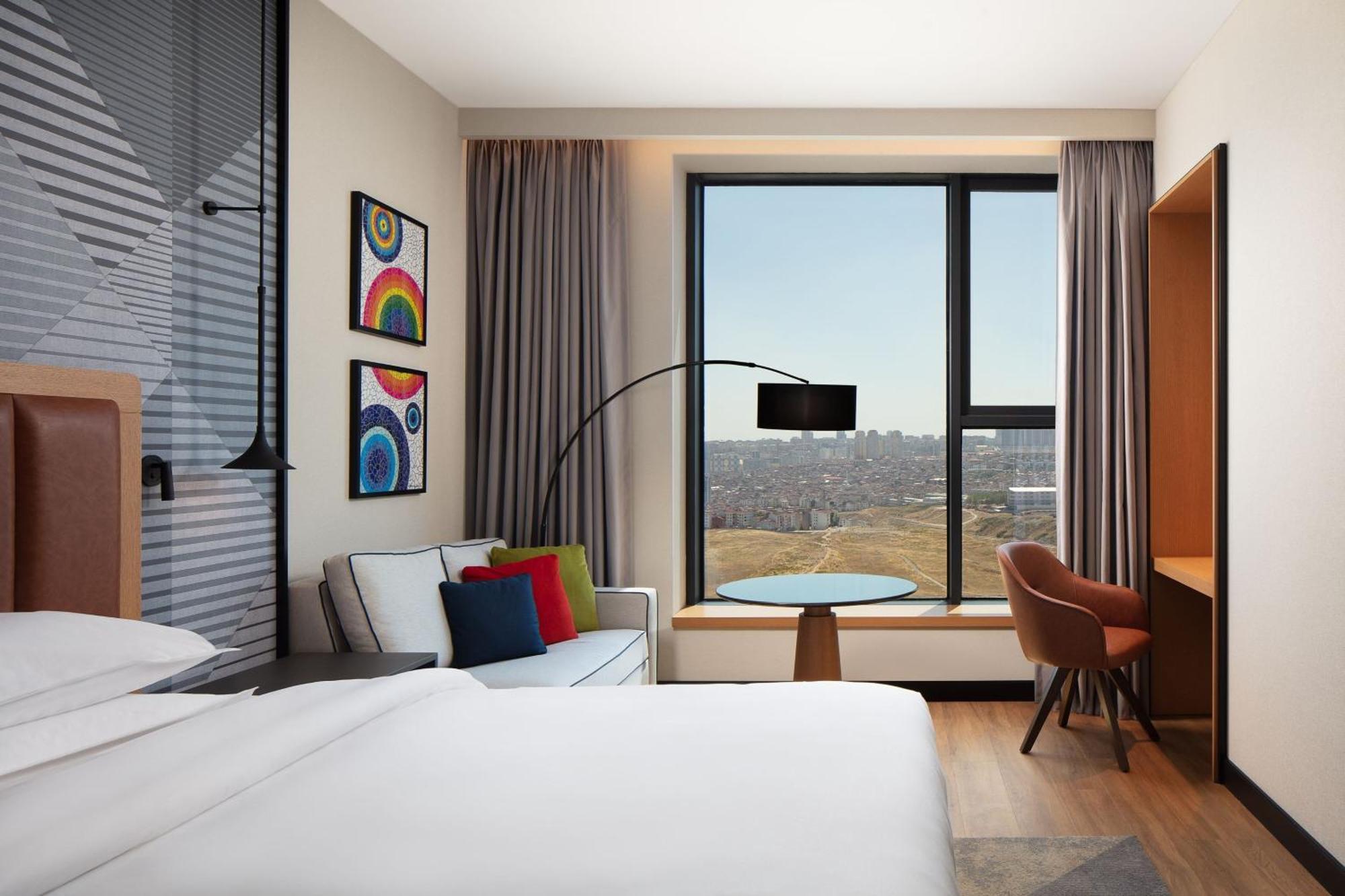 Deluxe King Room Sofa Bed City View