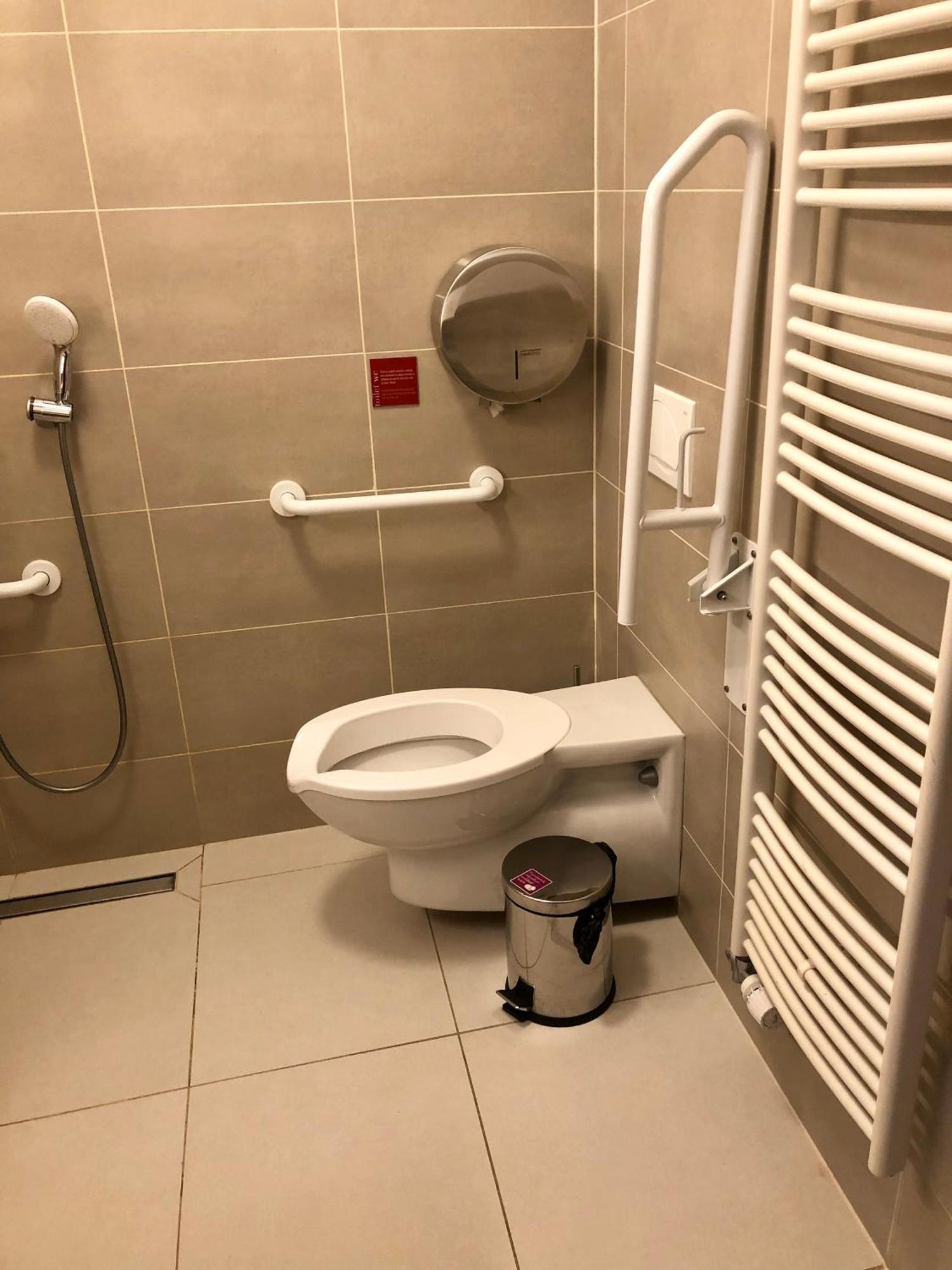 Quadruple Room Private Bathroom