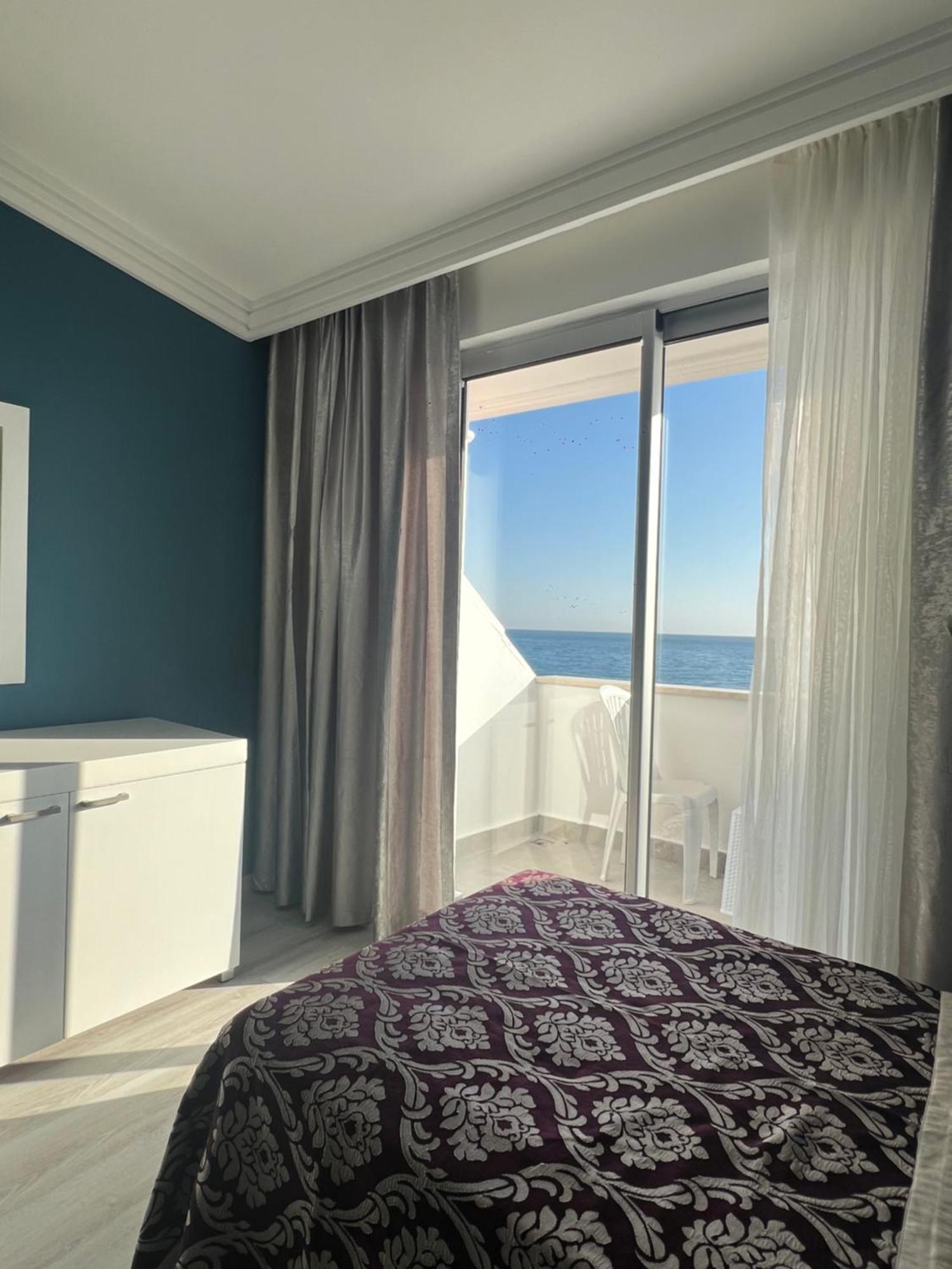 Standard Triple Room Sea View
