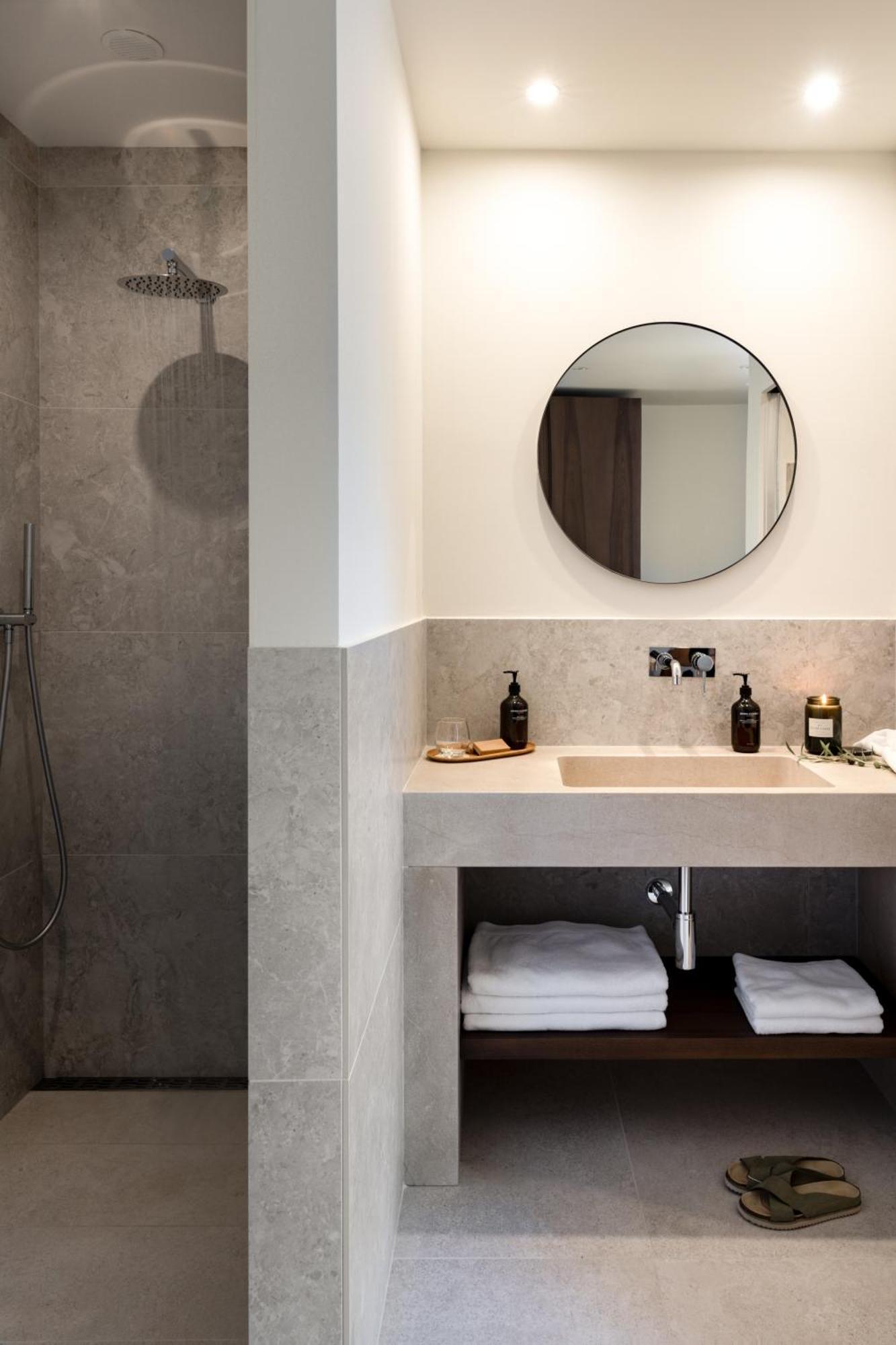 Standard Triple Room,1529295160:JPEG