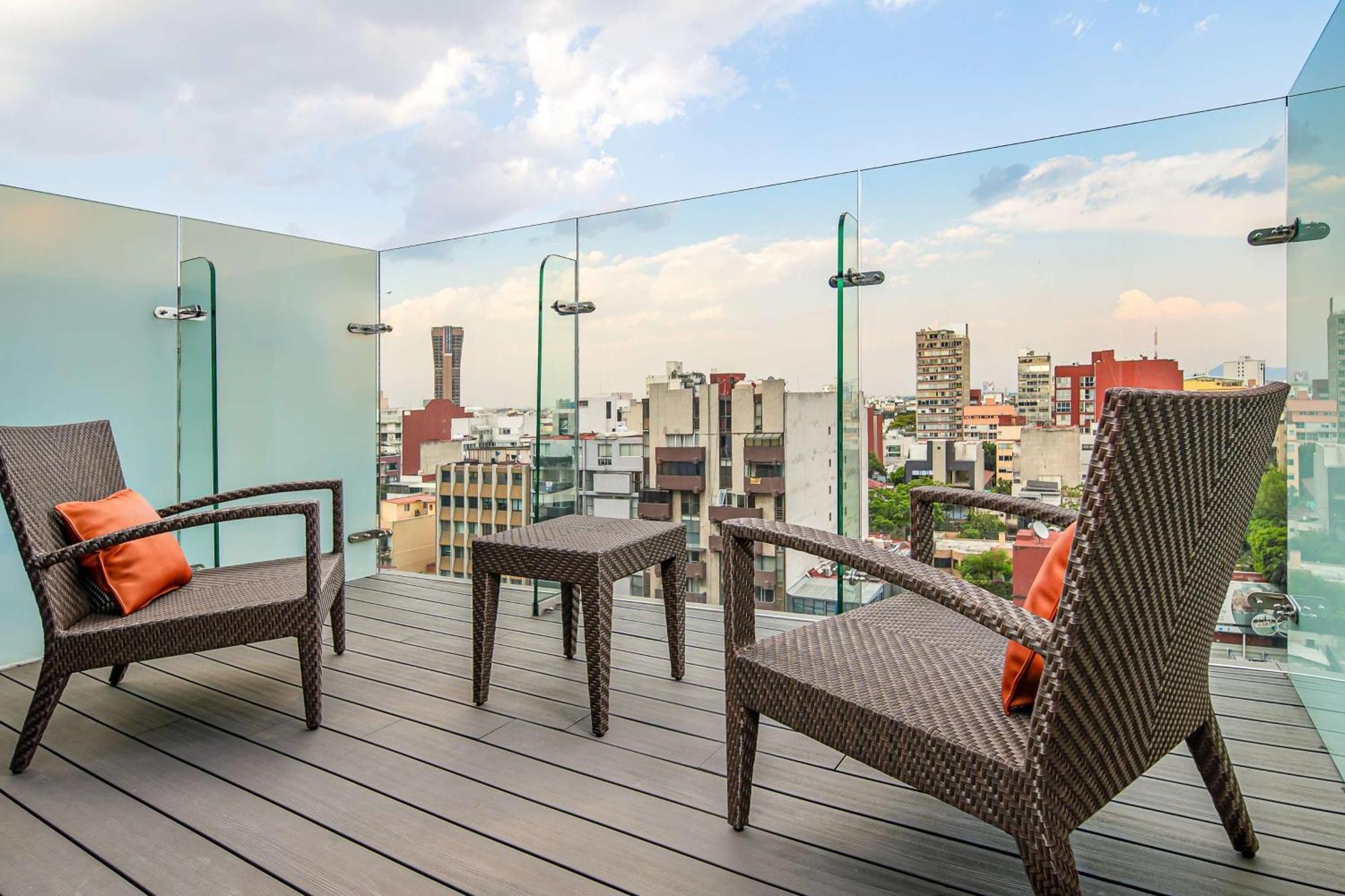 Habitación con terraza y vistas a la ciudad - 2 camas grandes