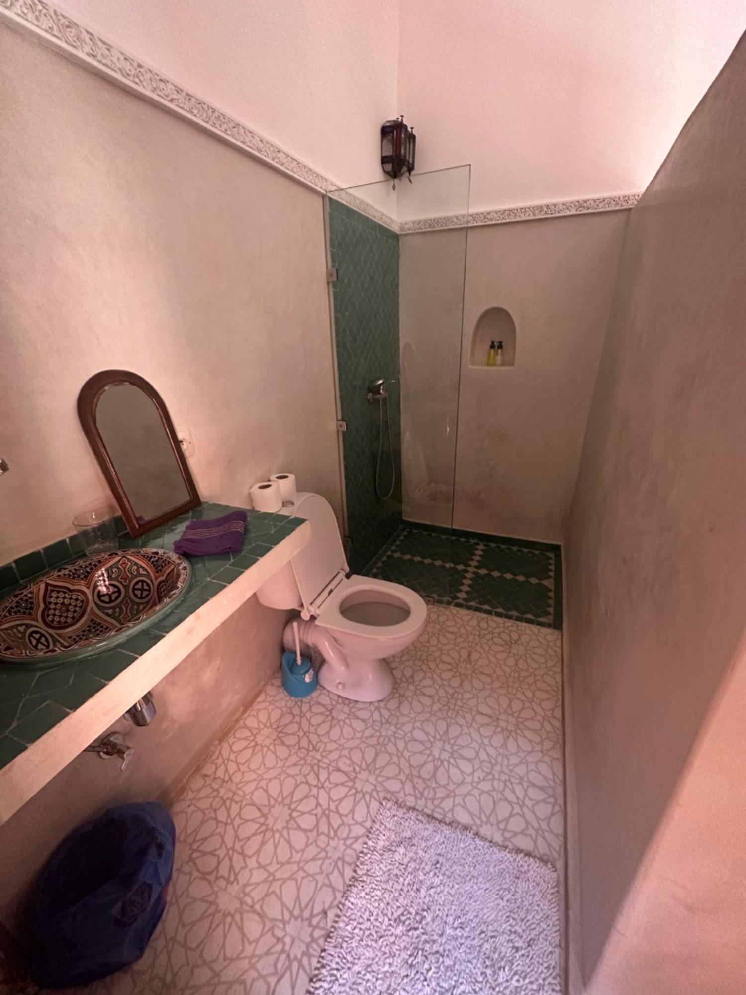 Triple Room Shower