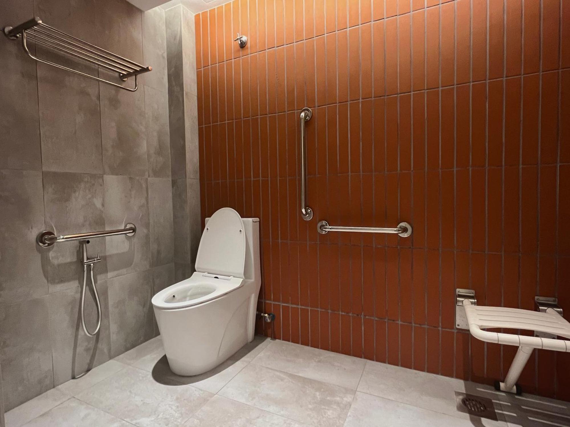 Double Room - Disability Access,1548230548:JPEG