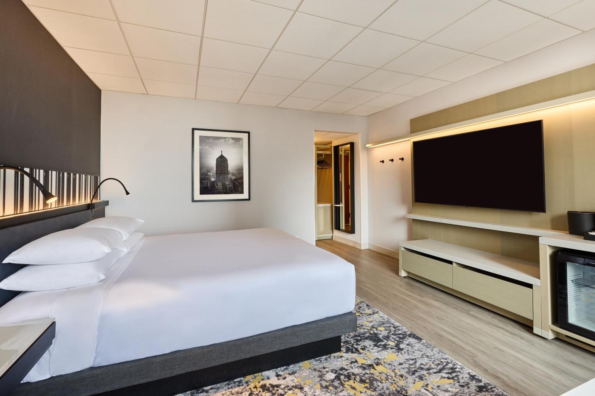 Zimmer mit Kingsize-Bett und barrierefreier Dusche – barrierefrei