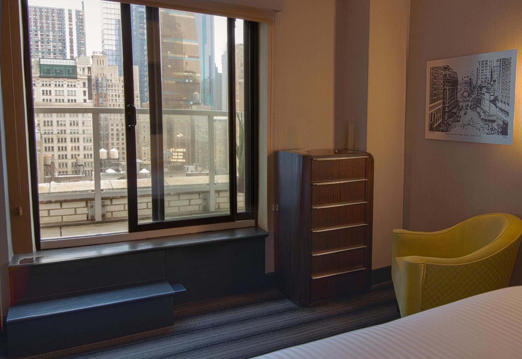 Signature Room with Terrace,1557035437:JPEG