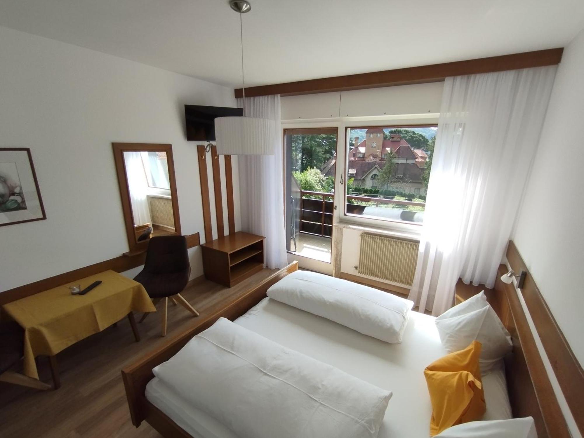 Double Room with Balcony,1571387918:JPEG