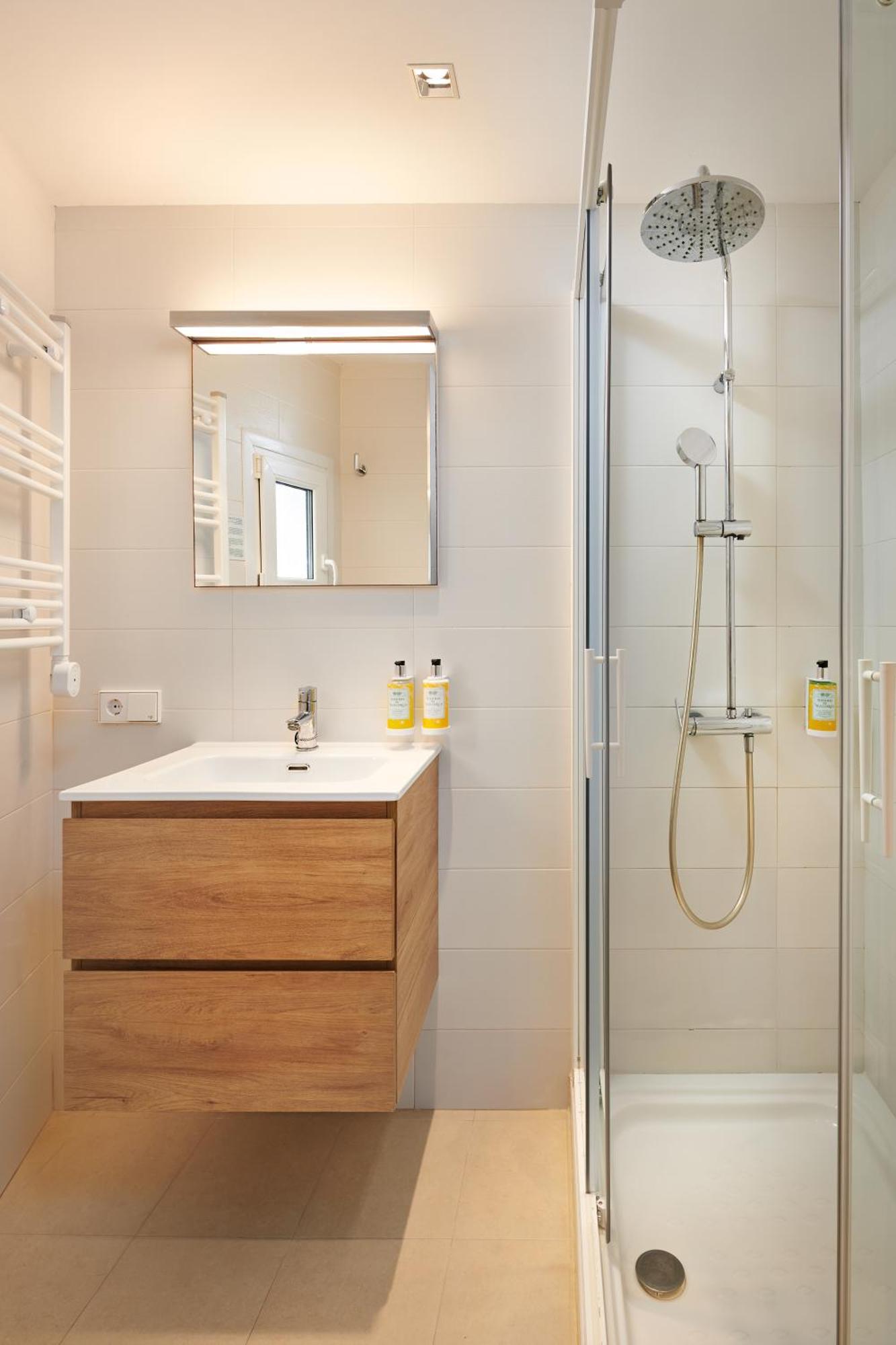 Double Room,1580320237:JPEG