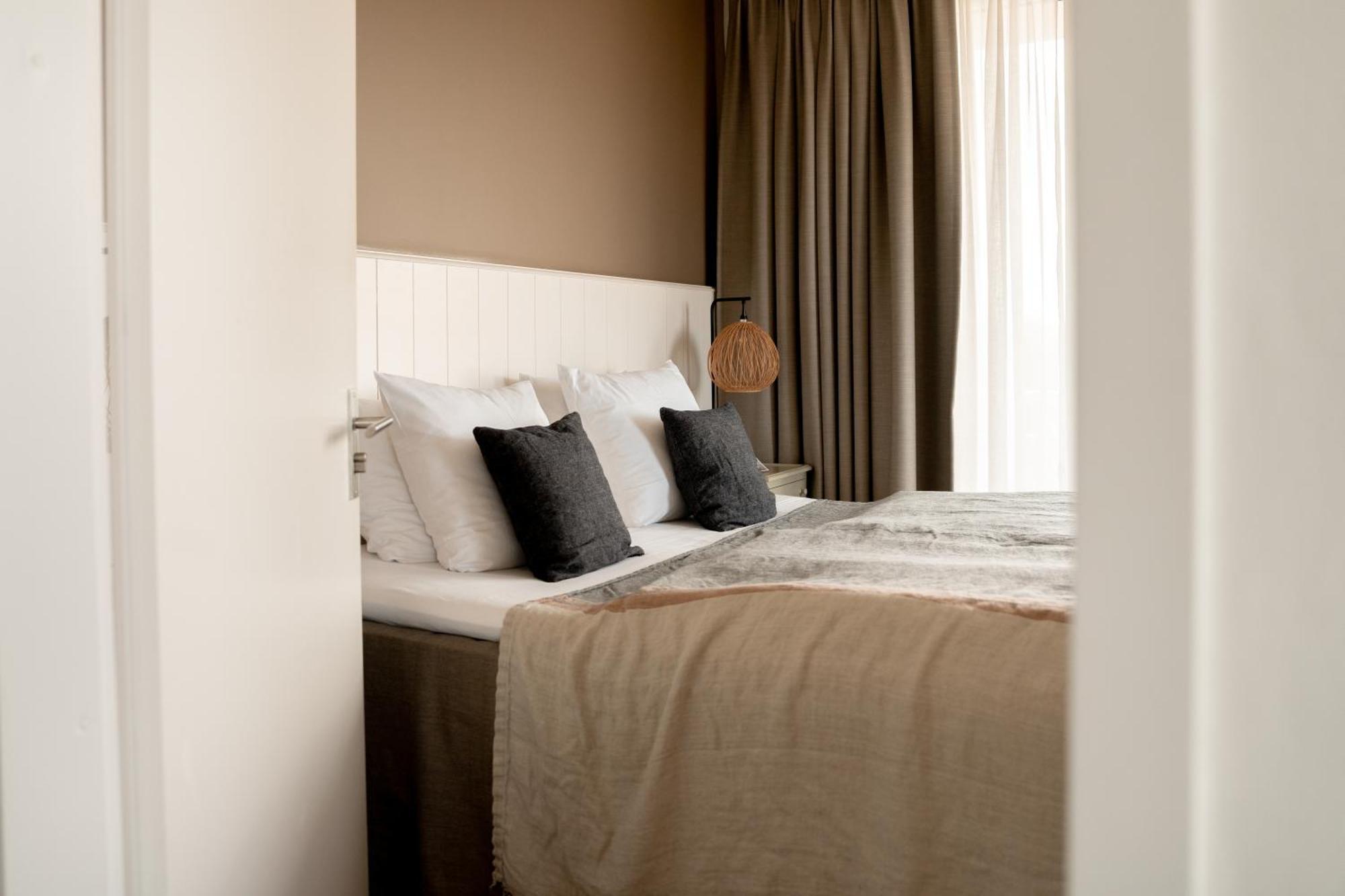 Master Suite,1586104092:JPEG