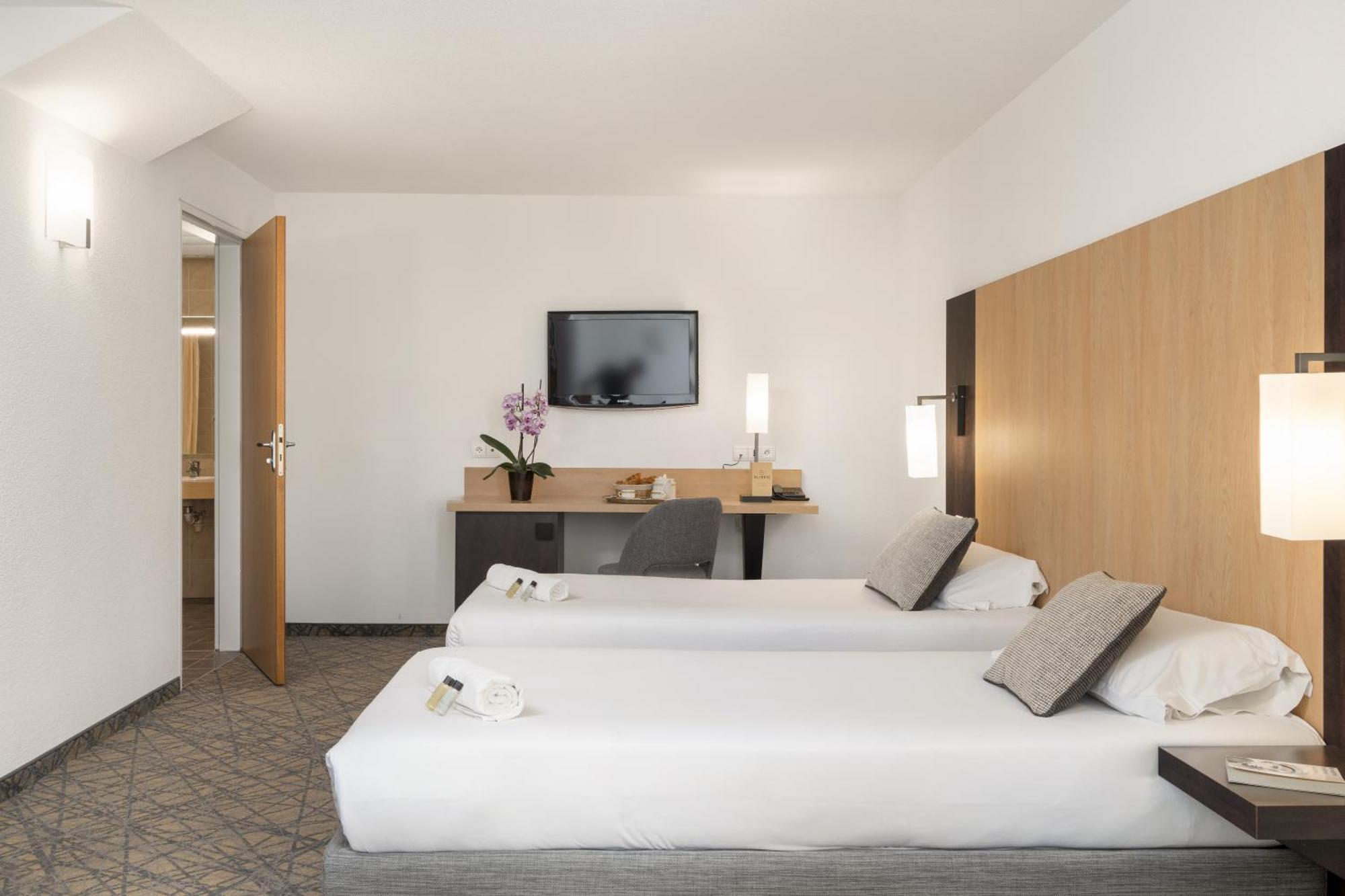 Twin Room Disability Access