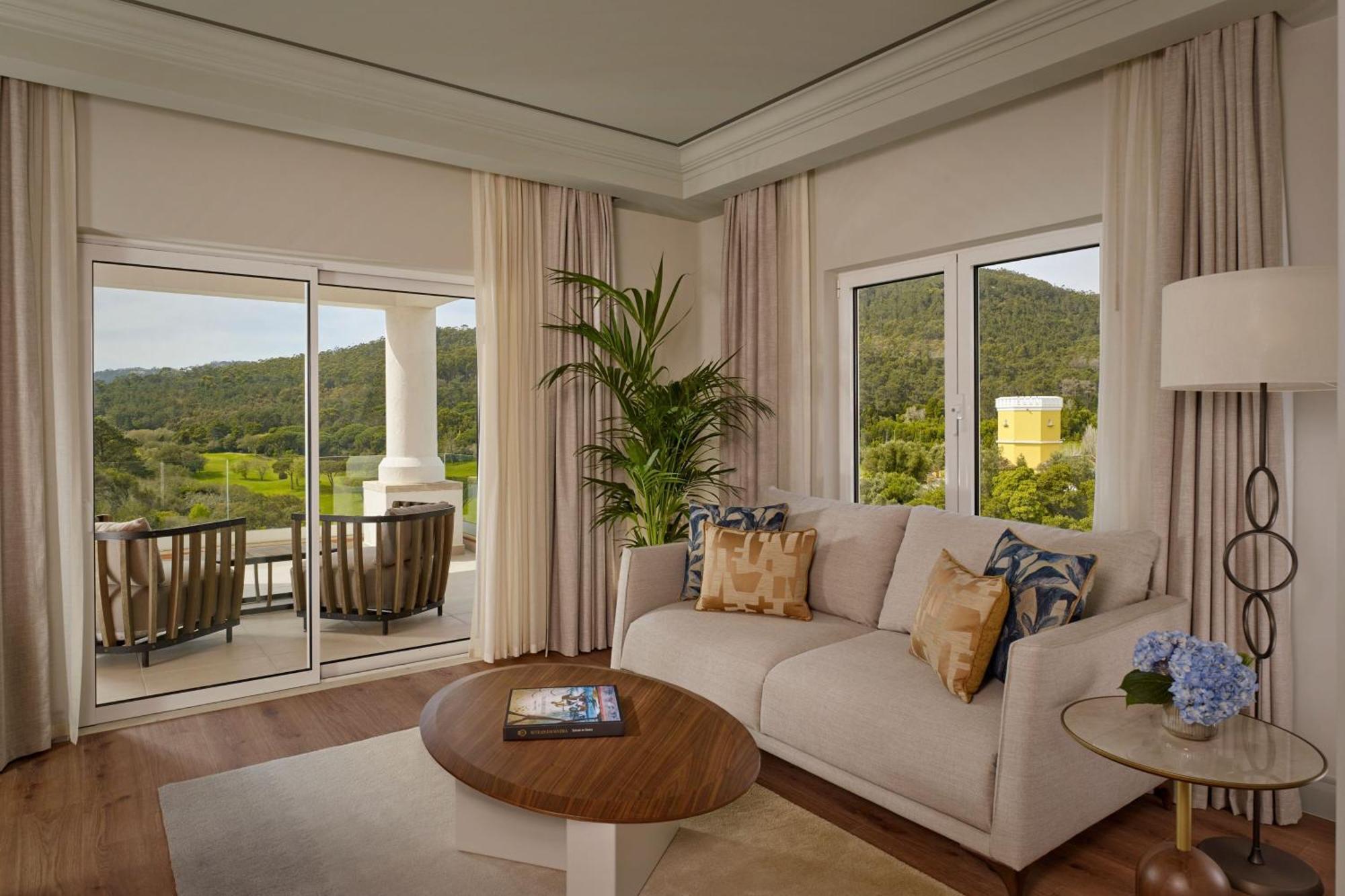One-Bedroom Executive King Suite Resort View,1618268055:JPEG