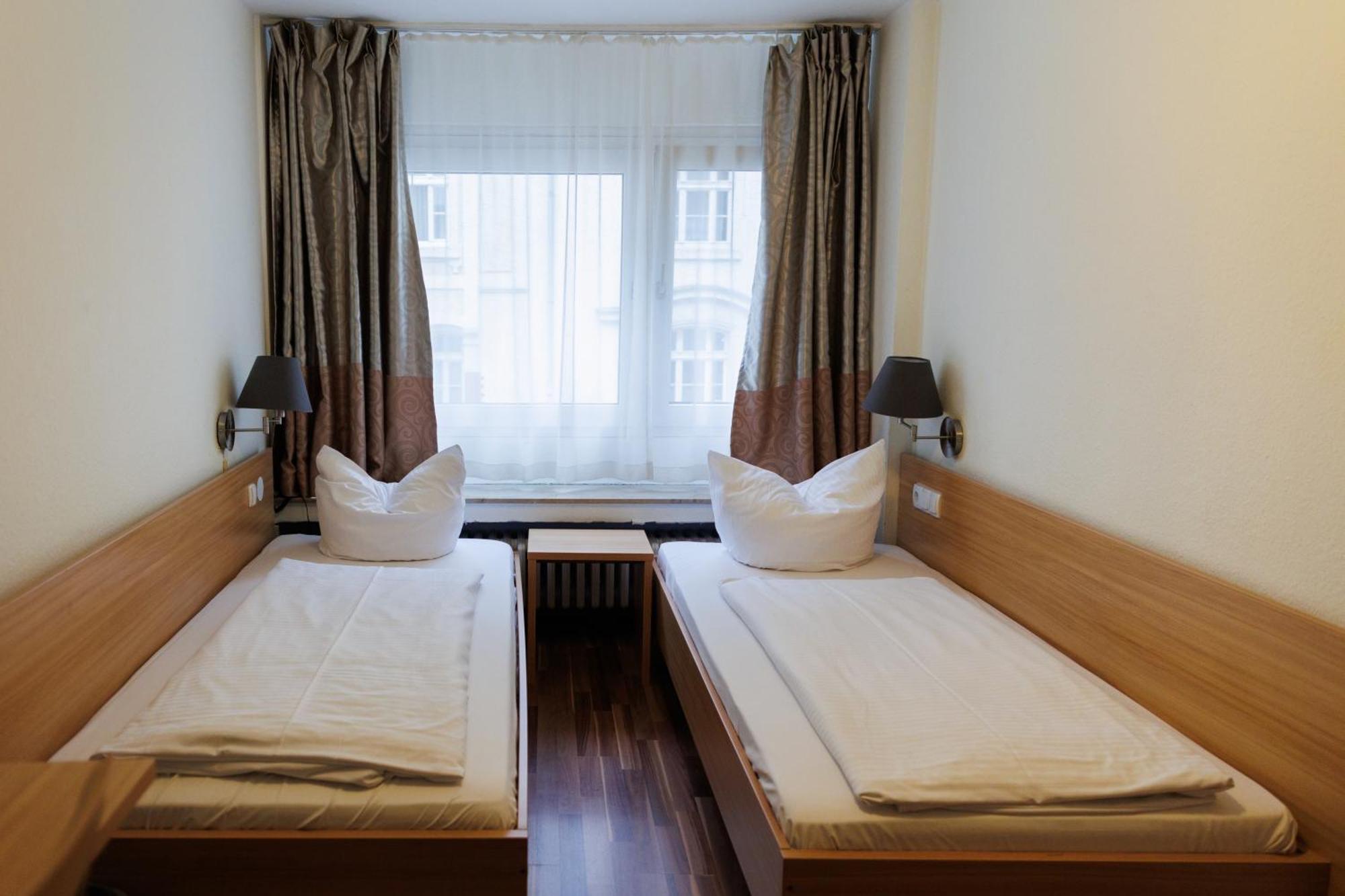 Economy Twin Room