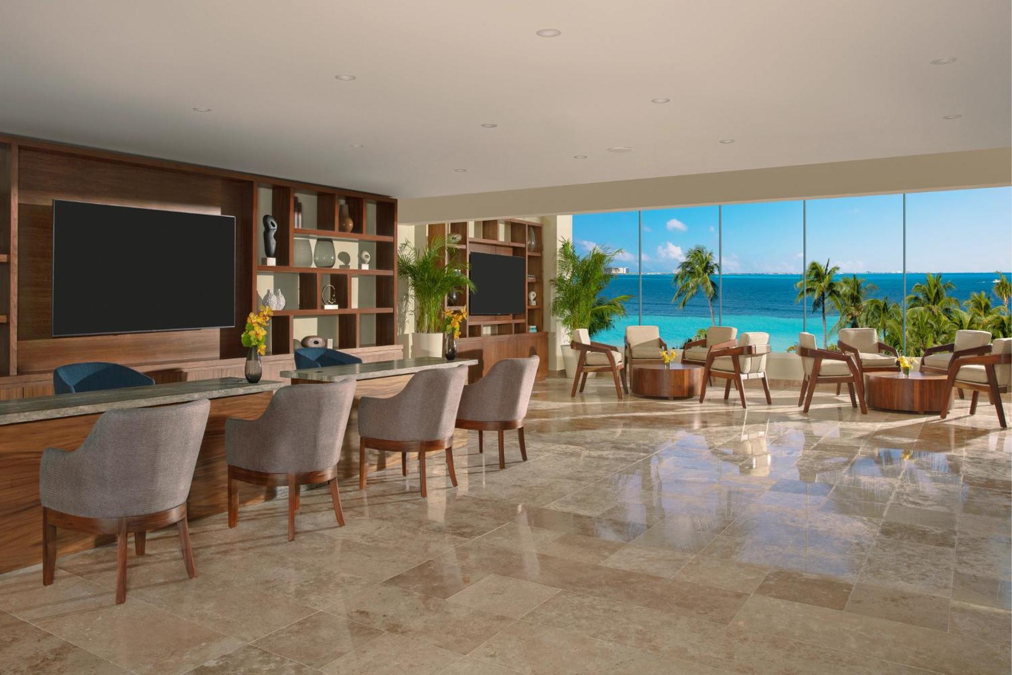Deluxe Double Balcony Partial Ocean View